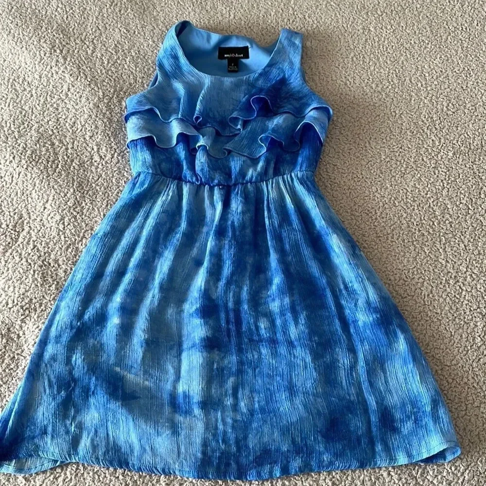 Girl flowy dress